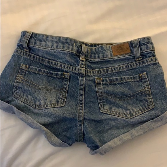 Jean shorts - Picture 2 of 3